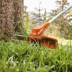 STIHL FSA 60 R ΜΕ ΜΠΑΤΑΡΙΑ AK 20 ΚΑΙ ΦΟΡΤΗΣΤΗ AL 101